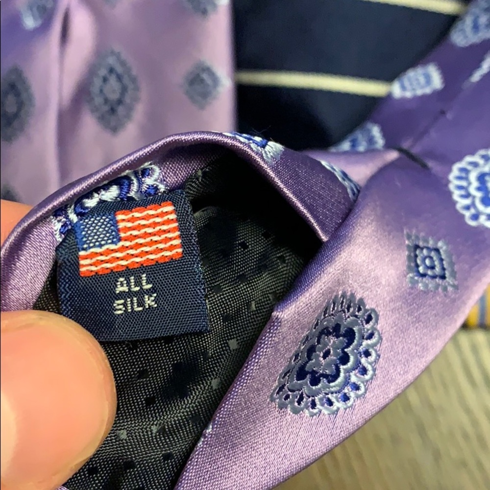 Beautiful Purple Tom James All Silk Tie - Picture 5 of 5